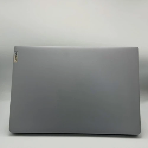 Lenovo IdeaPad Slim 3 / Ryzen 5 5500U / 12 Go DDR4 / 512 Go SSD / 17 1600 x 900