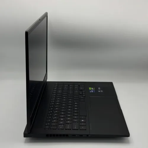 HP OMEN 16 / i9-13900HX / 16Go DDR5 / 1To SSD / RTX 4060 / 16 QHD 240Hz