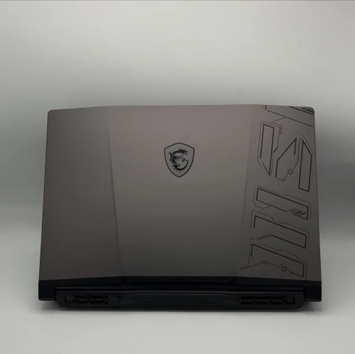 MSI Pulse 15 / i7-13700H / RTX 4070 / QHD 165Hz