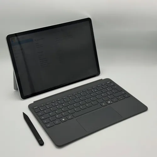 Microsoft Surface Pro 12 / Snapdragon X Plus / 16 Go DDR5X / 512 Go SSD / Tactile + Stylet