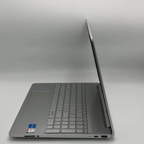 HP LAPTOP 15 / 11th I5-1155G7 / 8GO DDR4 / 512SSD / 15.6 FHD