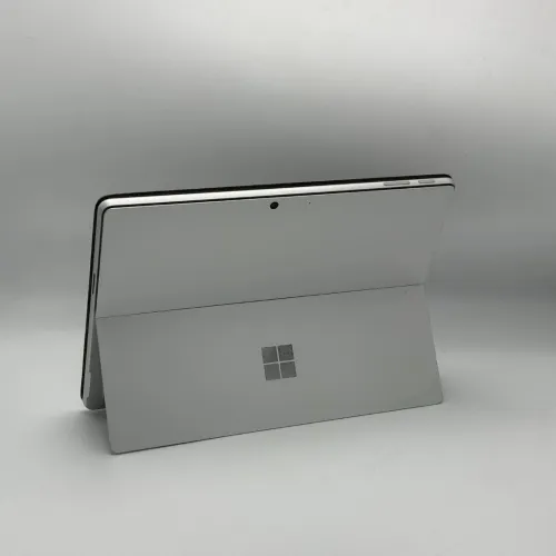 Microsoft Surface Pro 9 / i7-1265U / 16 Go DDR5 / 256 Go SSD / 3K 120Hz