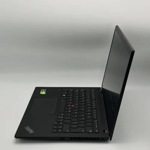LENOVO THINKPAD T14 / RYZEN 7 Pro 7840U / 16Go DDR5 / 256Go SSD / 14 FHD+