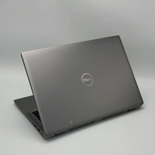 Dell Latitude 7450 / Ultra 7 165U / 16 Go DDR5 / 256 Go SSD / 14 FHD+