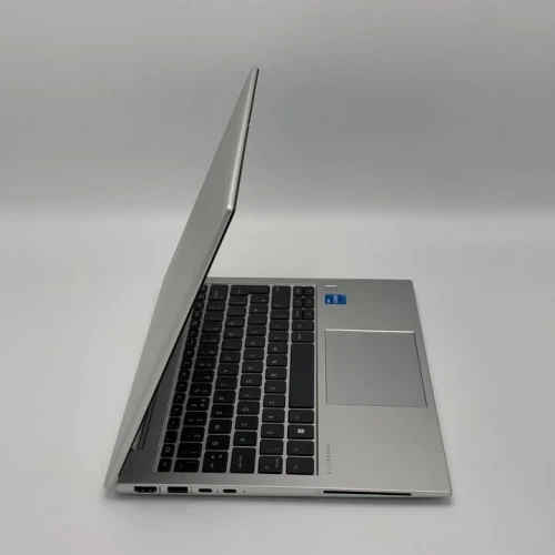 HP ELITEBOOK 830 G9 / 12th I5-1235U / 8GO DDR5 / 256GO SSD / 13.3 FHD+