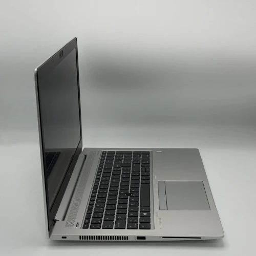 HP ELITEBOOK 755 G5 / AMD RYZEN 3 Pro 2300U / 16Go DDR4 / AMD VEGA / 15.6 FHD