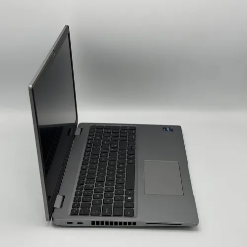 DELL LATITUDE 5530 / 12th I7-1255U / 16GO DDR4 / 256Go SSD / 15.6 FHD