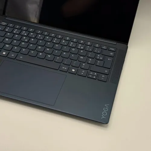 Lenovo Yoga 7x / Snapdragon X Plus / 32 Go / 512 Go SSD / OLED 3K