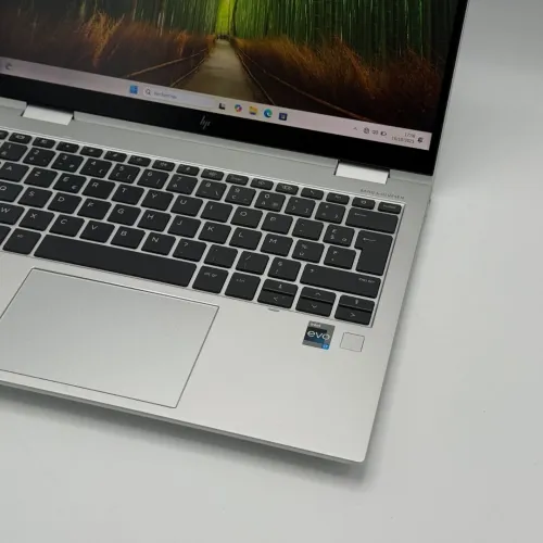HP ELITEBOOK 830 X360 G10 / 13th I7-1365U / 32Go DDR5 / 512SSD / Tactile 13 FHD+