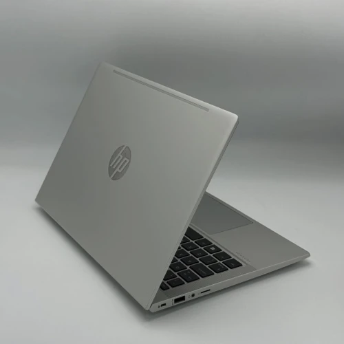 HP PROBOOK 630 G8 / 11th I5-1145G7 / 8Go DDR4 / 256SSD / 13.3  FHD