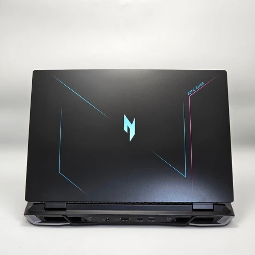 ACER NITRO 16 / 13th RYZEN 7 7840HS/ 16GO DDR5 / 1TO SSD / NVIDIA RTX 4050 06GO / 16" 165Hz FHD+