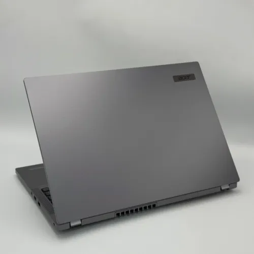 Acer TravelMate P2 16 / i3-1315U / 8 Go / 512 Go SSD / 16 FHD+
