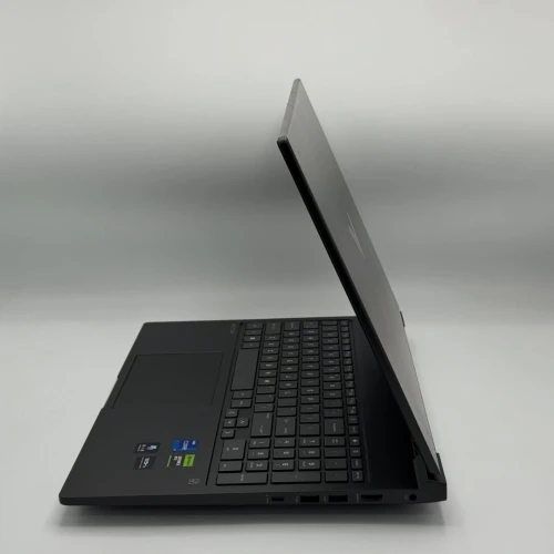 HP VICTUS O16 / 13th I7-13620H / 16Go DDR5 / 512SSD / NVIDIA RTX 4060 8Go / 16 FHD 1650Hz