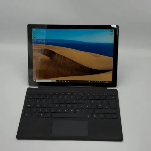 Microsoft Surface Pro 6 / i5-8350U / 8 Go / 256 Go SSD / Écran Tactile Détachable