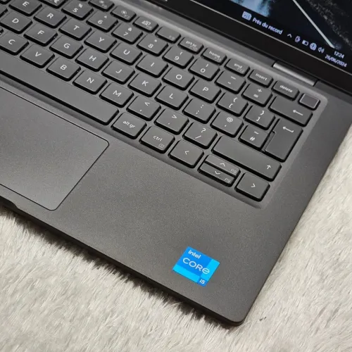 DELL LATITUDE 7330 CARBON / 12th i5-1235U / 16GO DDR4 / 256GO SSD / 13.3" FHD