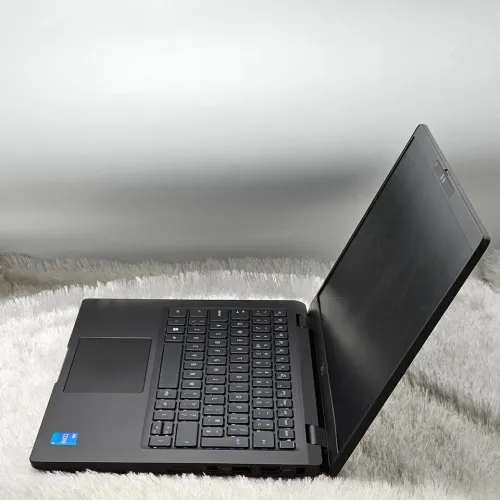 DELL LATITUDE 7330 CARBON / 12th i5-1235U / 16GO DDR4 / 256GO SSD / 13.3" FHD