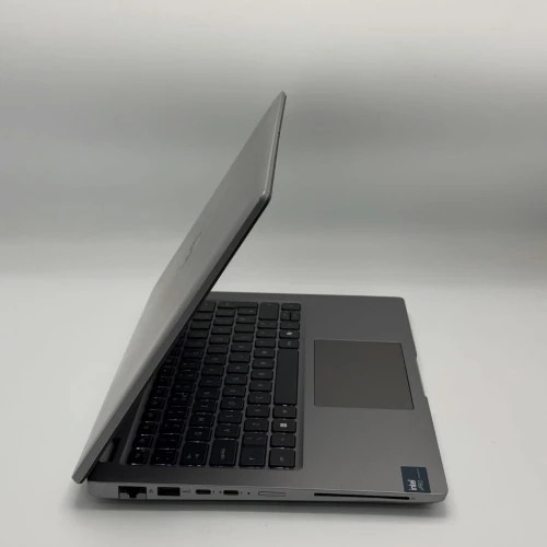 Dell Latitude 5450 / Ultra 5 135U / 16 Go DDR5 / 512 Go SSD / 14 FHD Tactile