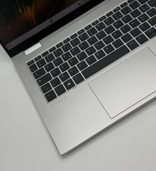 HP ELITEBOOK 1040 G9 x360 / i7-1255U / 16Go DDR5 / 512Go SSD NVMe / Tactile