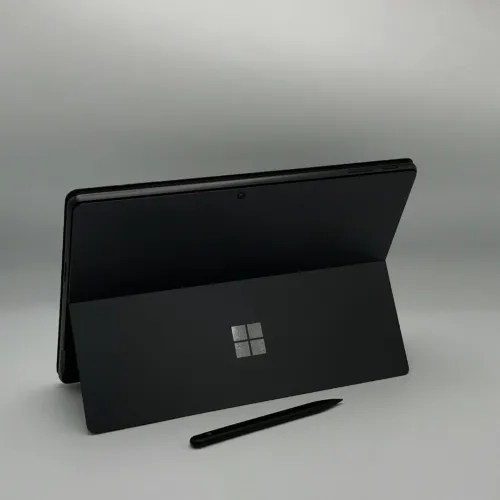 MICROSOFT SURFACE PRO 9 / i7-1255U / 16Go DDR5 / Tactile 3K 120Hz + Stylet