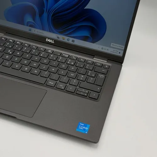 DELL LATITUDE 7420 Carbone / 11th i5-1145G7 / 16Go DDR4x / 256SSD / 14 FHD