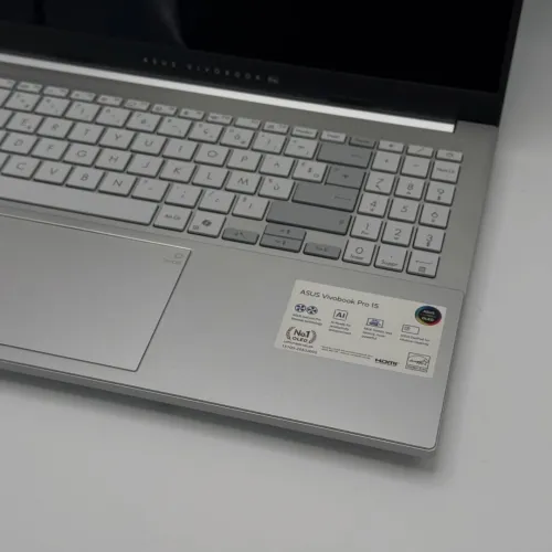 ASUS VivoBook Pro 15 OLED / Ultra 9 285H / RTX 4050