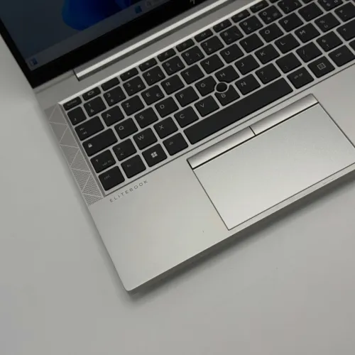 HP ELITEBOOK 840 G8 / i5-1145G7 / 16Go DDR4 / 256Go SSD NVMe