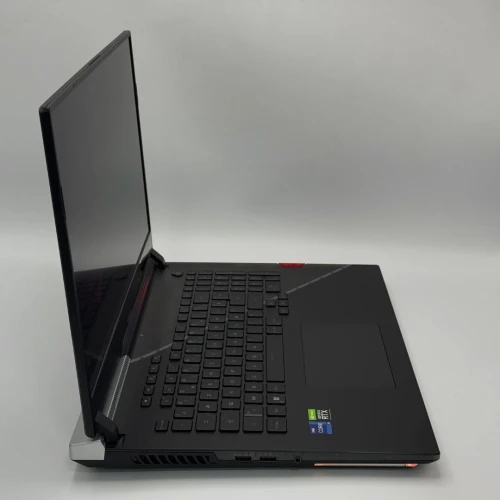ASUS ROG Strix SCAR 17 / i9-12900H / RTX 3070 Ti / 360Hz