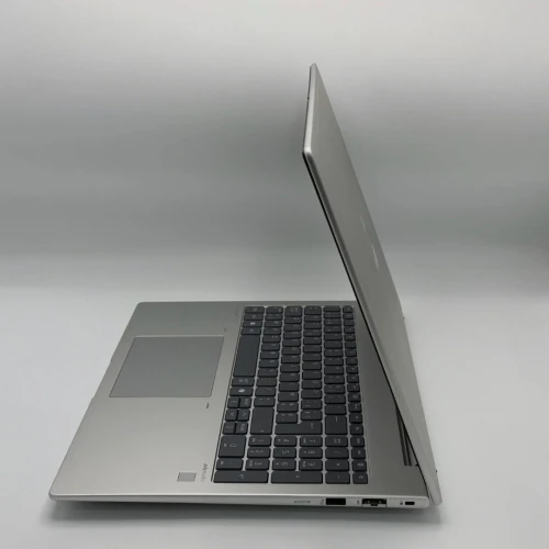 HP ProBook 465 G11 / Ryzen 5 7535U / 16Go DDR5 / 256Go SSD / 16 FHD+