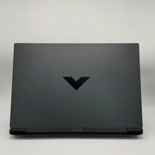 HP Victus 16  i7 13620H / 16 Go DDR5 / 512 Go SSD / RTX 4060 8 Go / 16 QHD 240 Hz