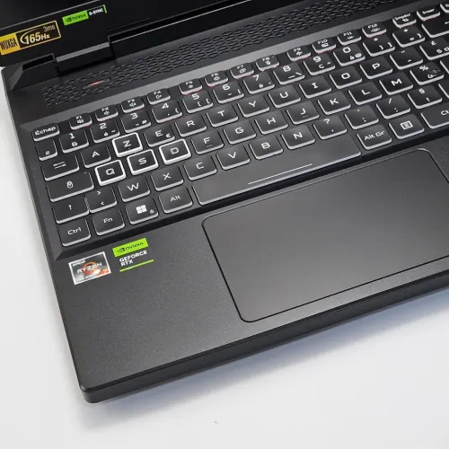 ACER NITRO 16 / 13th RYZEN 7 7840HS/ 16GO DDR5 / 1TO SSD / NVIDIA RTX 4050 06GO / 16" 165Hz FHD+