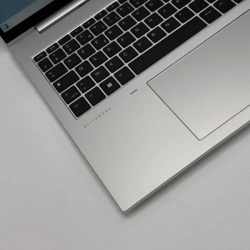 HP ELITEBOOK 865 G10 / AMD RYZEN 5 7545U / 16Go DDR5 / 512SSD / 16 FHD+ 