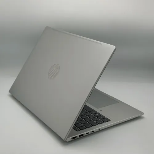 HP ProBook 465 G11 / Ryzen 5 7535U / 16Go DDR5 / 512Go SSD / 16 FHD+