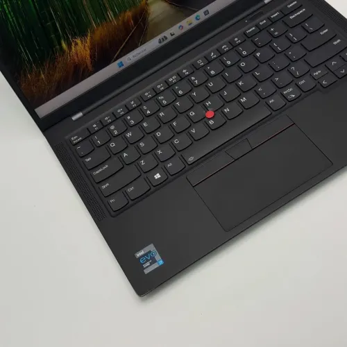 LENOVO THINKPAD X1 Carbon Gen 9 / I7-1165G7 / 16Go DDR4x / 1To SSD / 14 FHD+