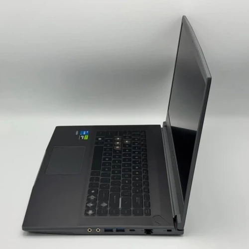MSI THIN 15 / 13th I5-13420H / 16Go / 512SSD / NVIDIA RTX 4060 8Go Vram / 15.6 FHD 144Hz