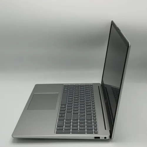 HP LAPTOP 15 / 13th I5-1334U / 16Go DDR4 / 512SSD / 15.6 FHD IPS