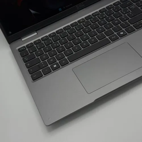 Dell Latitude 3540 / i5-1335U / 8 Go / 256 Go SSD NVMe / 15.6 FHD