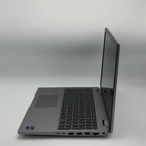 Dell Latitude 5540 / i5-1345U / 16Go DDR4 / 512 SSD / 15.6 FHD