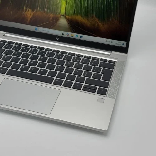 HP ELITEBOOK 835 G8 / RYZEN 5 5650U / 8GO DDR4 / 256Go SSD / 13.3 FHD 