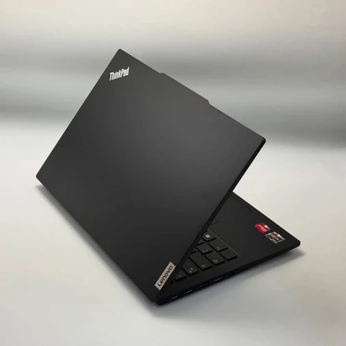 LENOVO THINKPAD E14 GEN 5 / (13th) RYZEN 5 7530U / 16Go DDR4 / 256SSD / 14 FHD+