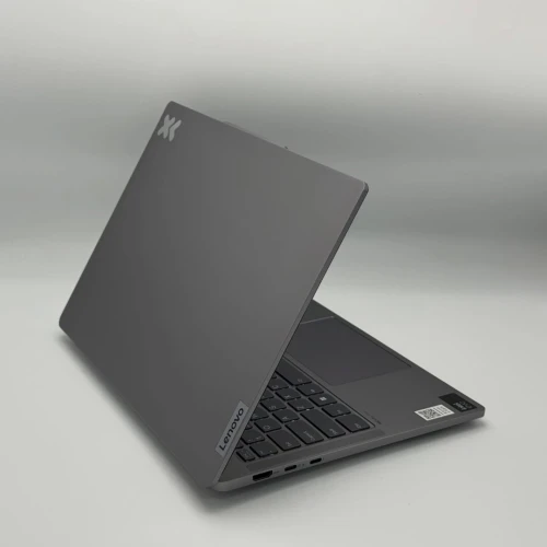 LENOVO IDEAPAD PRO 5 OLED / ULTRA 9 185H / 32Go DDR5x / 1To SSD / 14 2.8K 120hz OLED