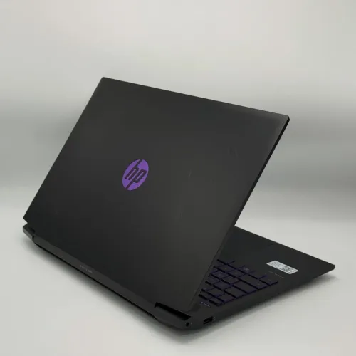 HP Pavilion Gaming 16 / i5-10300H / GTX 1650 / 16 Go DDR4