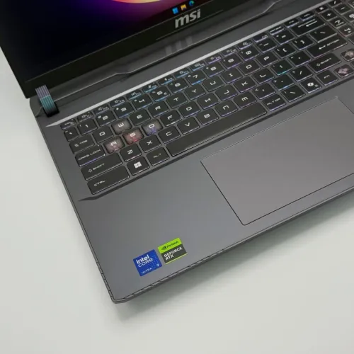 MSI Vector 16 HX AI - ULTRA 9 275Hx - RTX 5080 16Go GDDR7