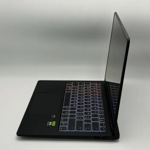 HP OMEN Transcend O14 / ULTRA 9 185H / NVIDIA RTX 4070 8Go / 32Go DDR5 / 1TO SSD / 14 OLED 3k 120Hz