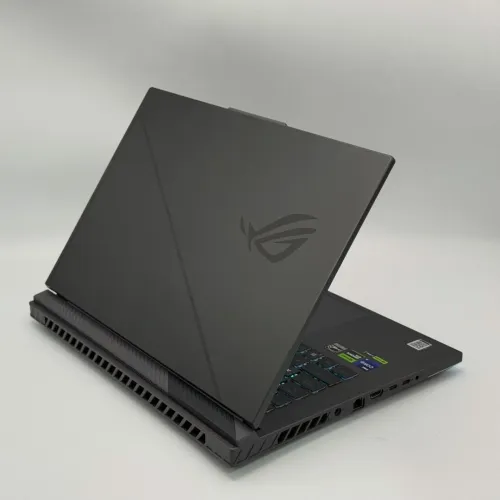 ASUS ROG Strix G16 G614 / i9-13980HX / RTX 4060 / 240Hz