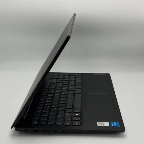 LENOVO V15 G4 / 13th I5-13420H / 8Go DDR4 / 256SSD / 15.6 FHD