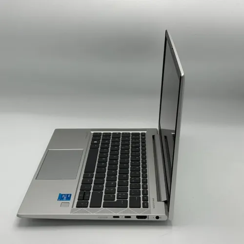 HP EliteBook 830 G8 Tactile / Intel Core i5 1145G7 / 16 Go / 256 Go SSD NVMe / 13.3 FHD