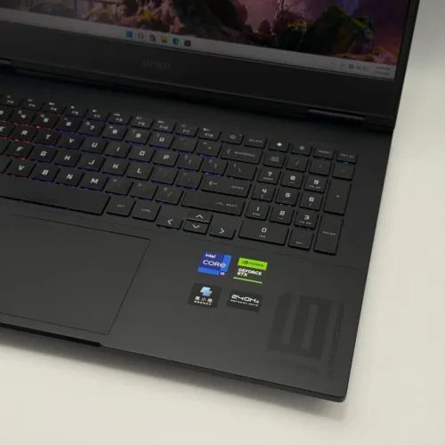 HP OMEN 16 / i9-13900HX / 16 Go DDR5 / RTX 4070 / QHD 240Hz