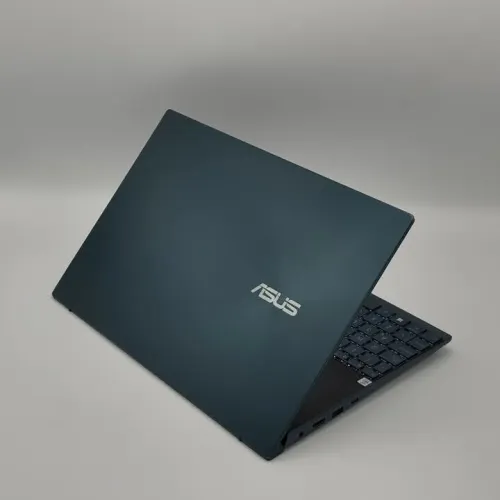 ASUS ZenBook DUO 14 Tactile / 10th I7-10510U / 16Go DDR4 / 512SSD / NVIDIA MX 250 / Double Écran 