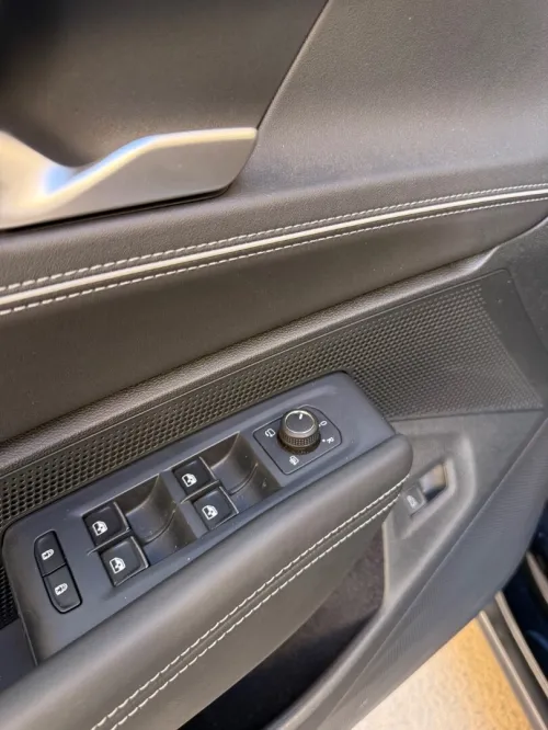 Volkswagen Passat 2025 Pro