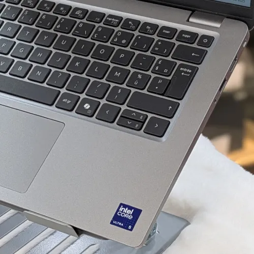Dell Latitude 5450 ultra 5 135U 16-256